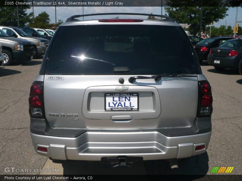 Silverstone Metallic / Light Gray 2005 Chevrolet TrailBlazer LS 4x4