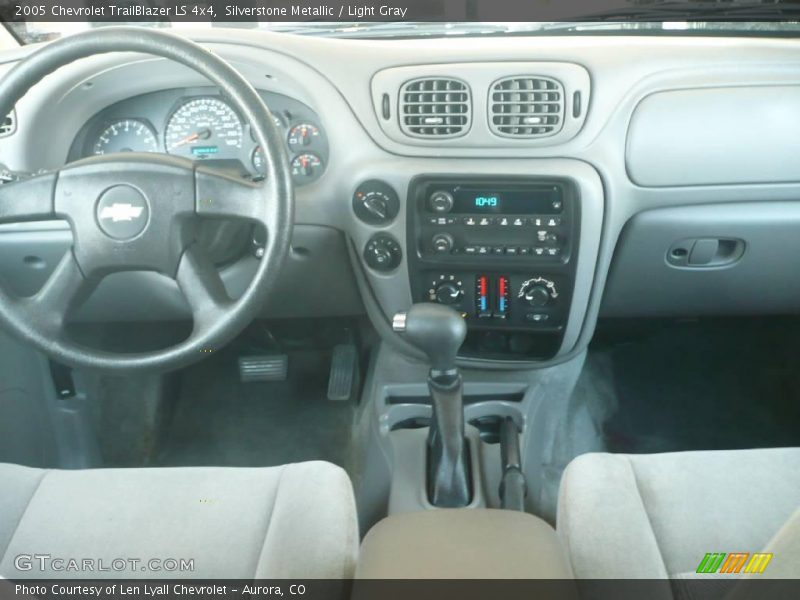 Silverstone Metallic / Light Gray 2005 Chevrolet TrailBlazer LS 4x4