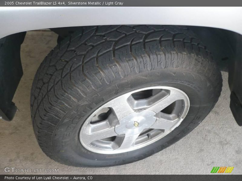 Silverstone Metallic / Light Gray 2005 Chevrolet TrailBlazer LS 4x4