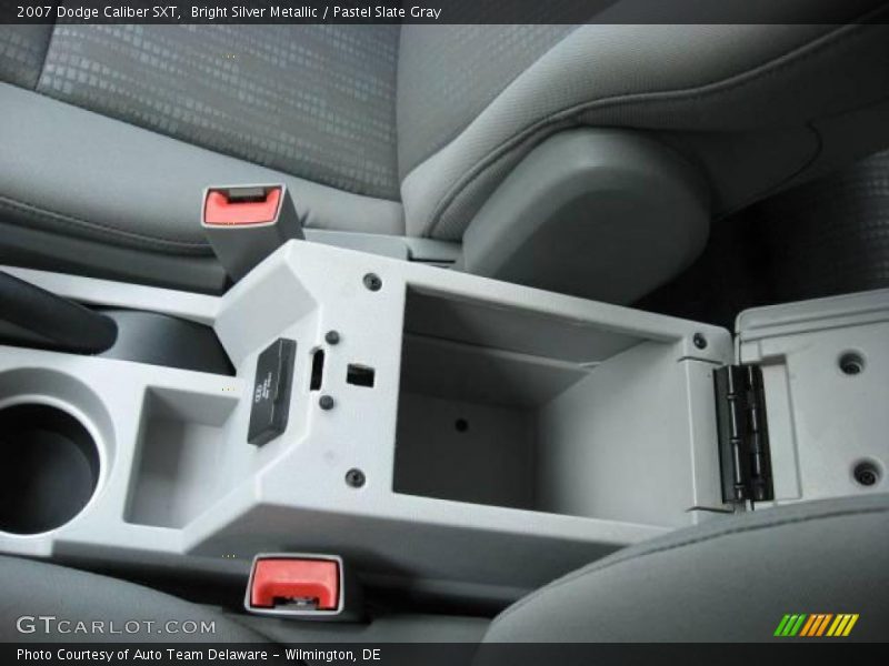 Bright Silver Metallic / Pastel Slate Gray 2007 Dodge Caliber SXT