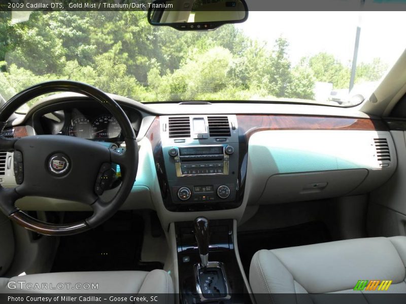 Gold Mist / Titanium/Dark Titanium 2009 Cadillac DTS