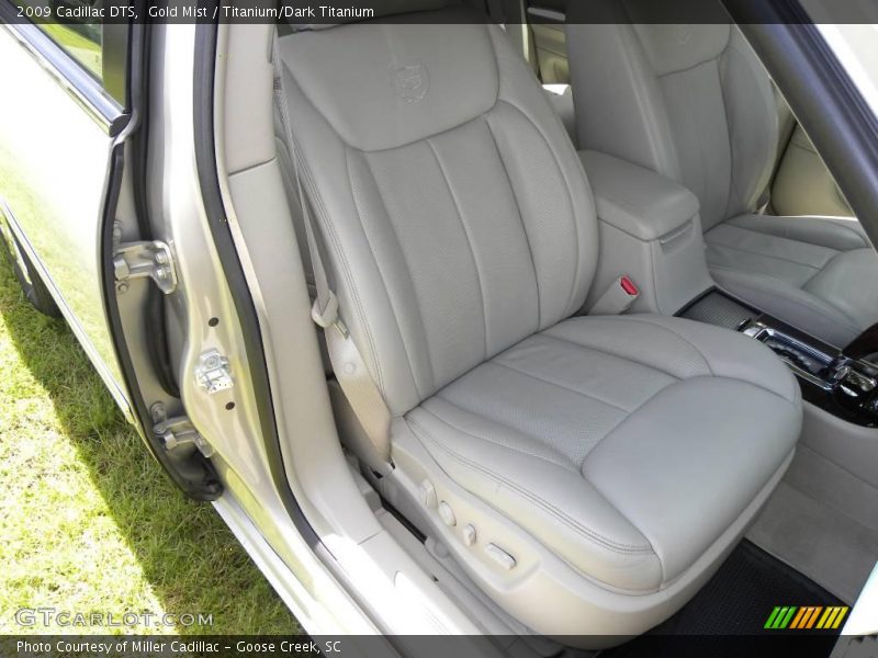 Gold Mist / Titanium/Dark Titanium 2009 Cadillac DTS