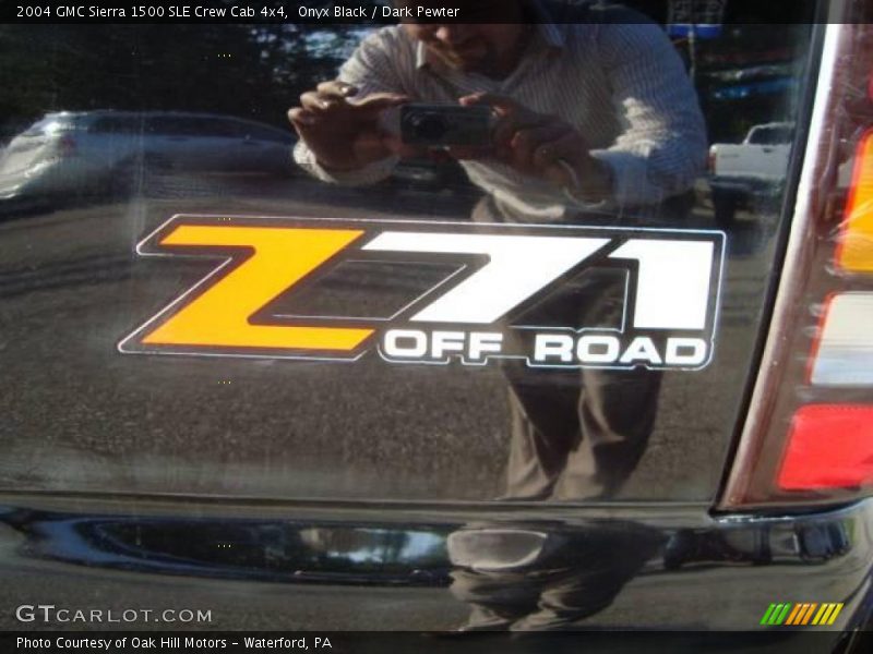 Onyx Black / Dark Pewter 2004 GMC Sierra 1500 SLE Crew Cab 4x4
