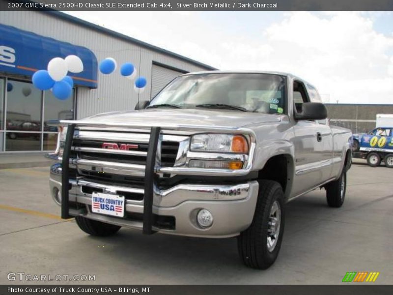 Silver Birch Metallic / Dark Charcoal 2007 GMC Sierra 2500HD Classic SLE Extended Cab 4x4