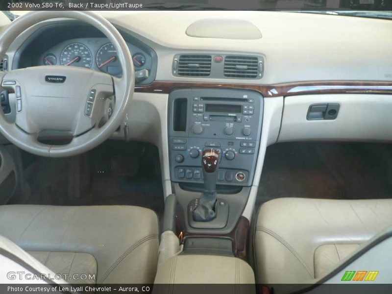 Black / Taupe/LightTaupe 2002 Volvo S80 T6