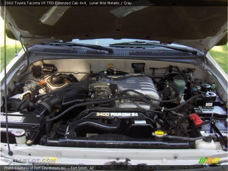 Lunar Mist Metallic / Gray 2000 Toyota Tacoma V6 TRD Extended Cab 4x4