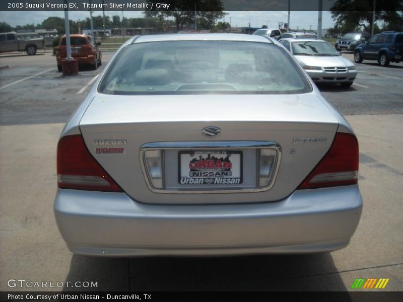 Titanium Silver Metallic / Gray 2005 Suzuki Verona EX