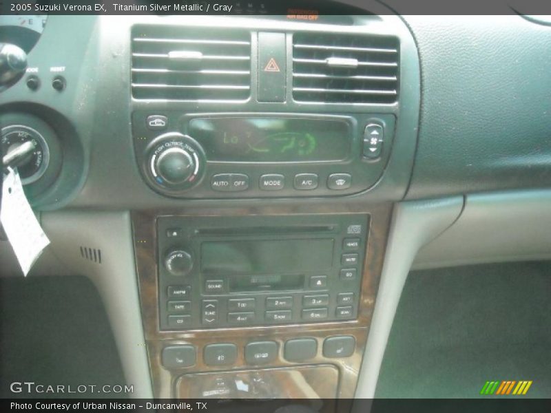 Titanium Silver Metallic / Gray 2005 Suzuki Verona EX