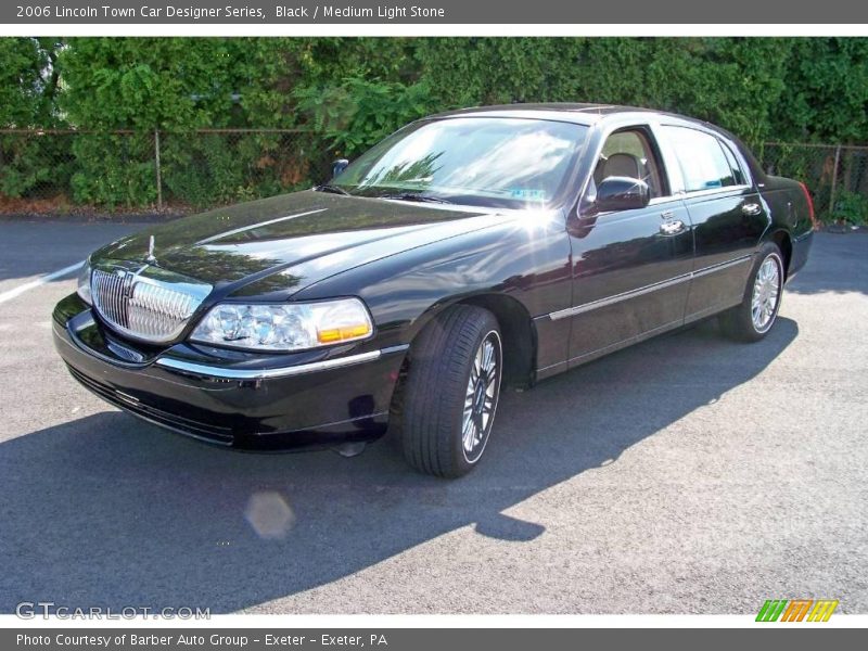 Black / Medium Light Stone 2006 Lincoln Town Car Designer Series