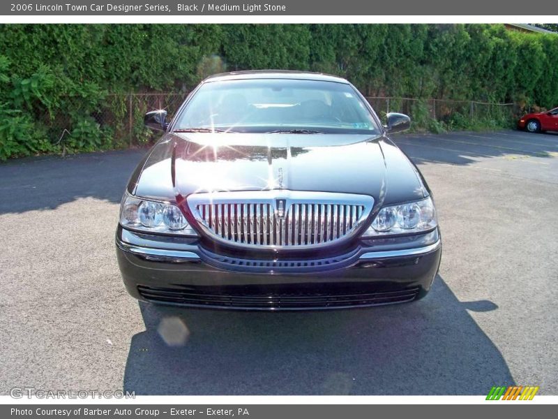 Black / Medium Light Stone 2006 Lincoln Town Car Designer Series