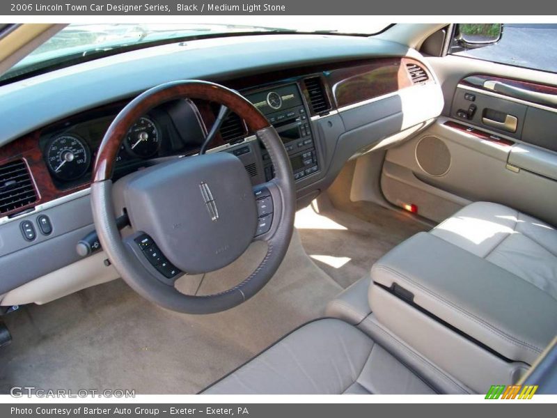 Black / Medium Light Stone 2006 Lincoln Town Car Designer Series