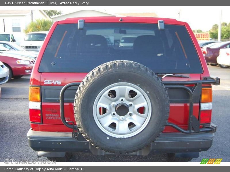 Aztec Red / Ivory 1991 Nissan Pathfinder SE 4x4
