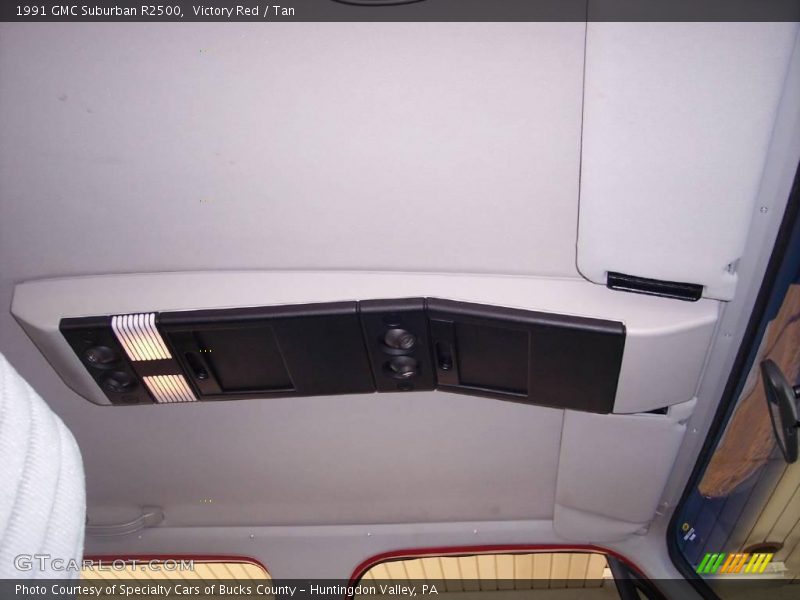 Victory Red / Tan 1991 GMC Suburban R2500