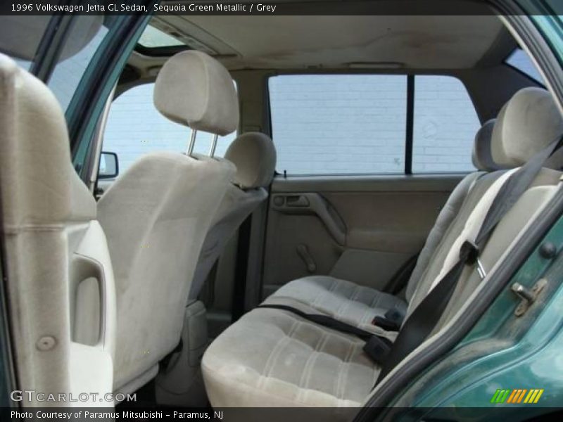 Sequoia Green Metallic / Grey 1996 Volkswagen Jetta GL Sedan