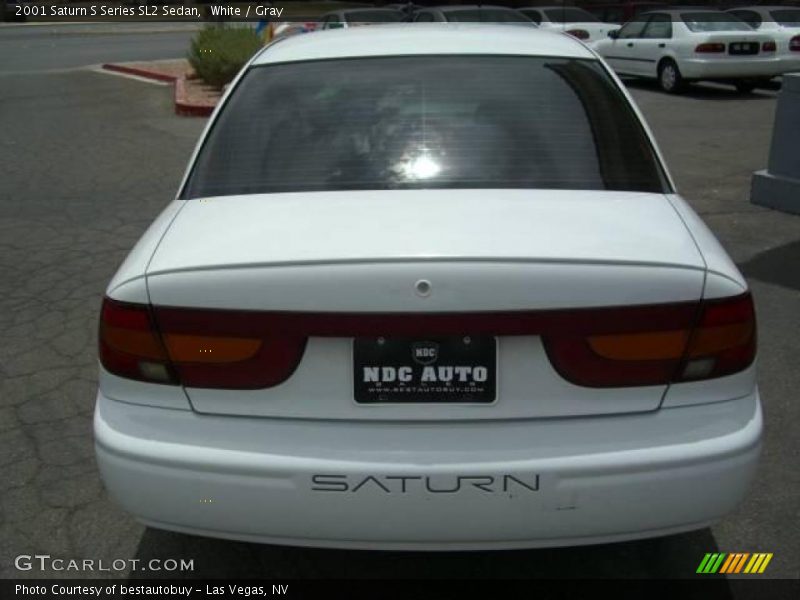 White / Gray 2001 Saturn S Series SL2 Sedan