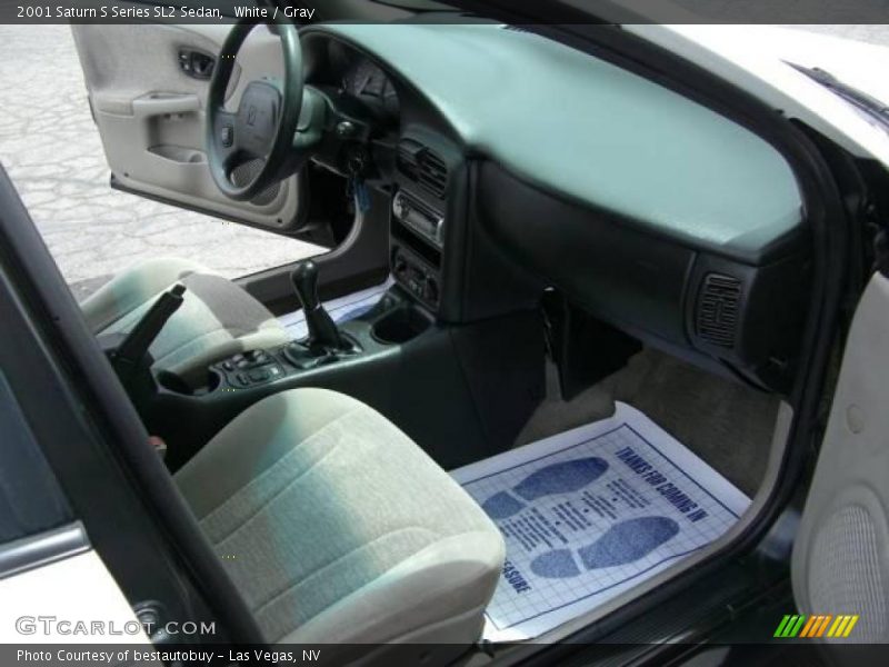 White / Gray 2001 Saturn S Series SL2 Sedan