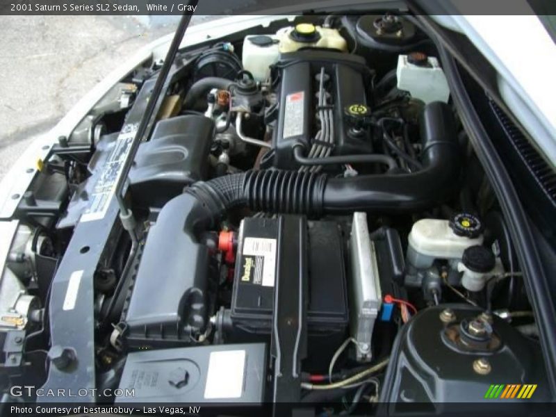 White / Gray 2001 Saturn S Series SL2 Sedan