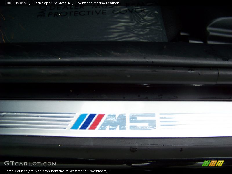 Black Sapphire Metallic / Silverstone Merino Leather 2006 BMW M5