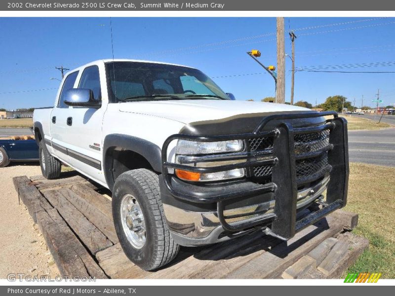 Summit White / Medium Gray 2002 Chevrolet Silverado 2500 LS Crew Cab