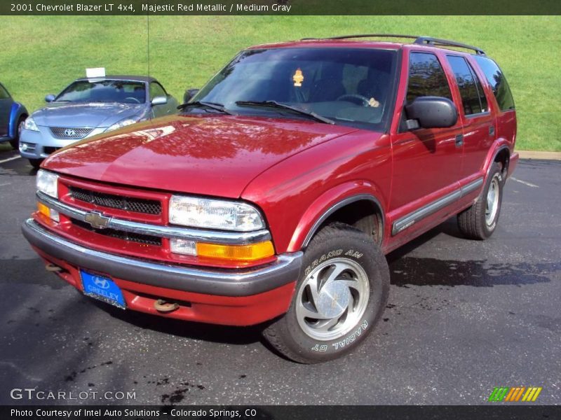 Majestic Red Metallic / Medium Gray 2001 Chevrolet Blazer LT 4x4