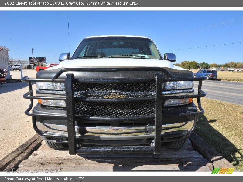 Summit White / Medium Gray 2002 Chevrolet Silverado 2500 LS Crew Cab