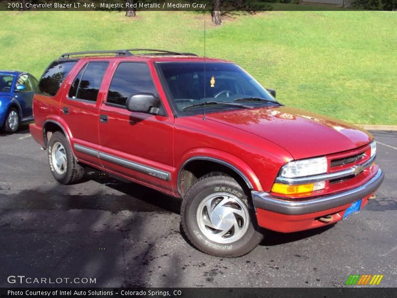 Majestic Red Metallic / Medium Gray 2001 Chevrolet Blazer LT 4x4