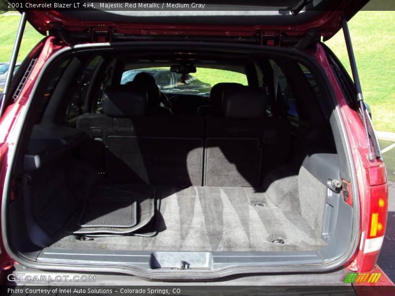 Majestic Red Metallic / Medium Gray 2001 Chevrolet Blazer LT 4x4