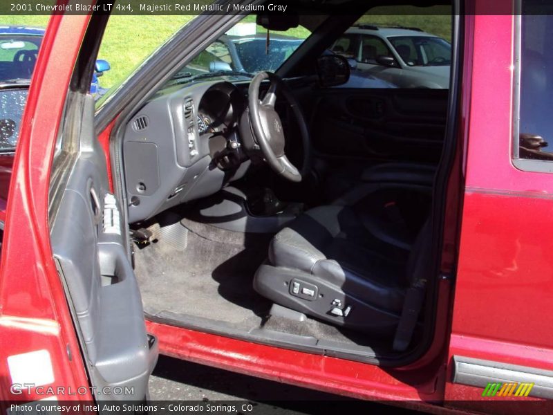 Majestic Red Metallic / Medium Gray 2001 Chevrolet Blazer LT 4x4