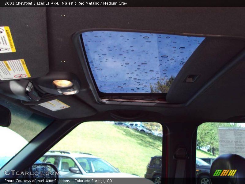 Majestic Red Metallic / Medium Gray 2001 Chevrolet Blazer LT 4x4