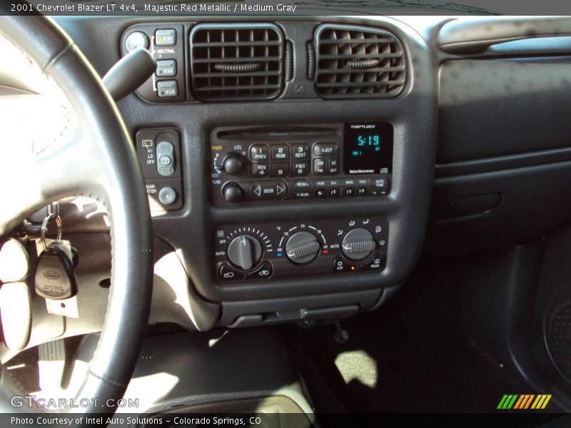Majestic Red Metallic / Medium Gray 2001 Chevrolet Blazer LT 4x4