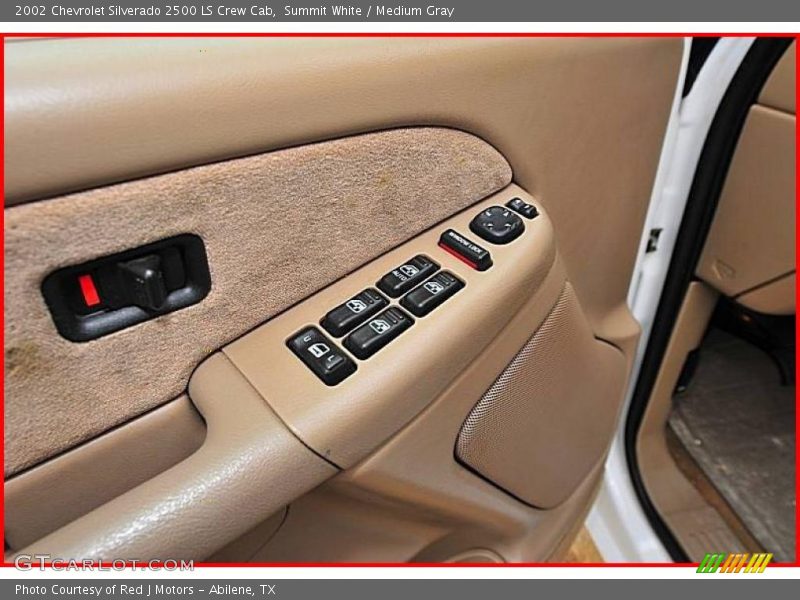 Summit White / Medium Gray 2002 Chevrolet Silverado 2500 LS Crew Cab