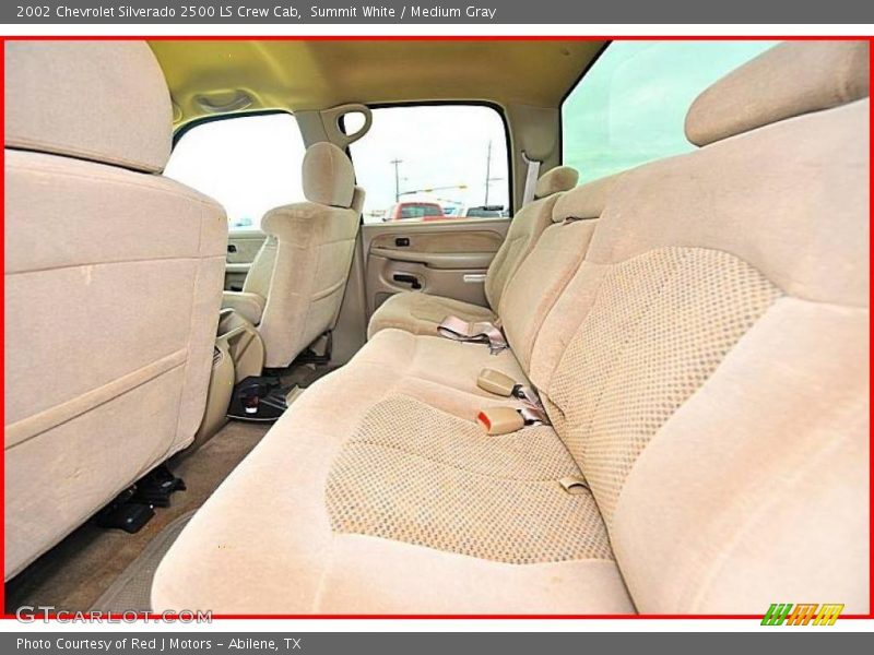 Summit White / Medium Gray 2002 Chevrolet Silverado 2500 LS Crew Cab