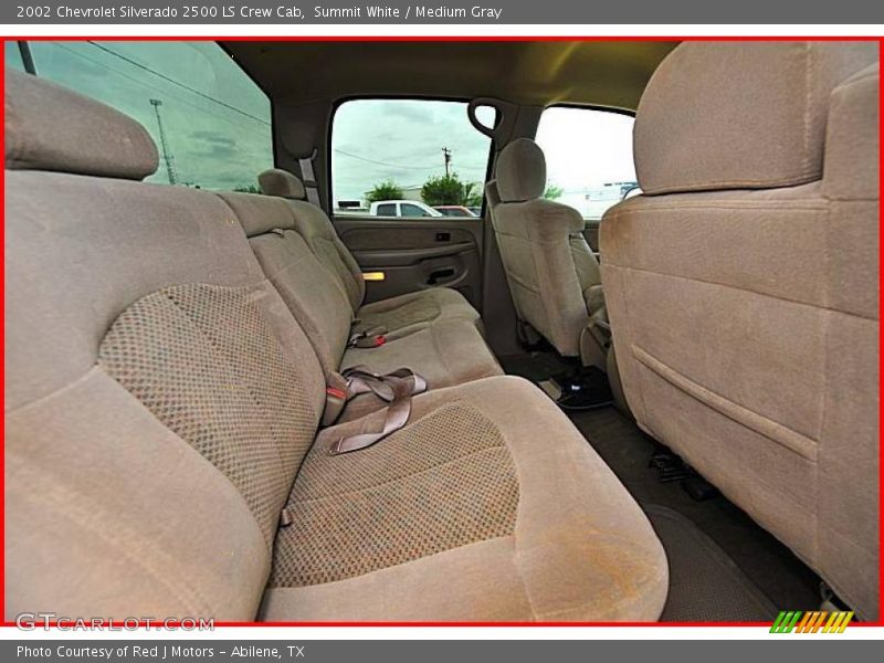 Summit White / Medium Gray 2002 Chevrolet Silverado 2500 LS Crew Cab