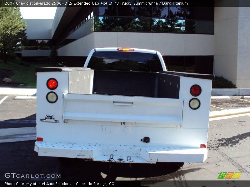 Summit White / Dark Titanium 2007 Chevrolet Silverado 2500HD LS Extended Cab 4x4 Utility Truck