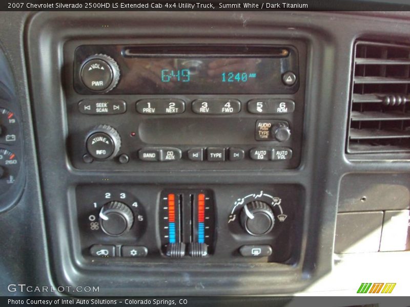 Summit White / Dark Titanium 2007 Chevrolet Silverado 2500HD LS Extended Cab 4x4 Utility Truck