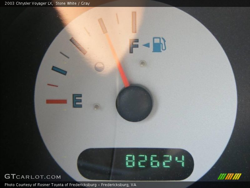Stone White / Gray 2003 Chrysler Voyager LX