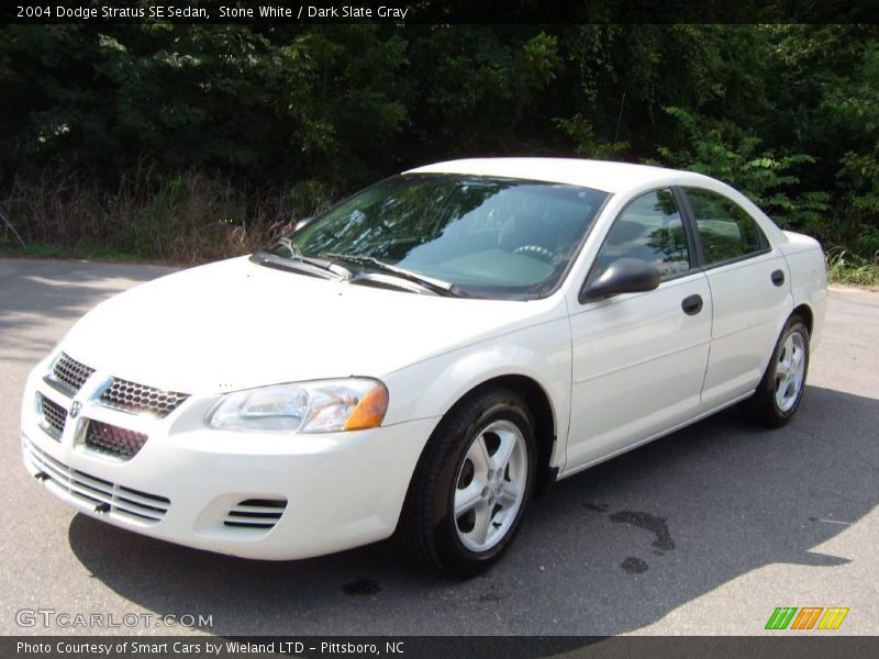 Stone White / Dark Slate Gray 2004 Dodge Stratus SE Sedan