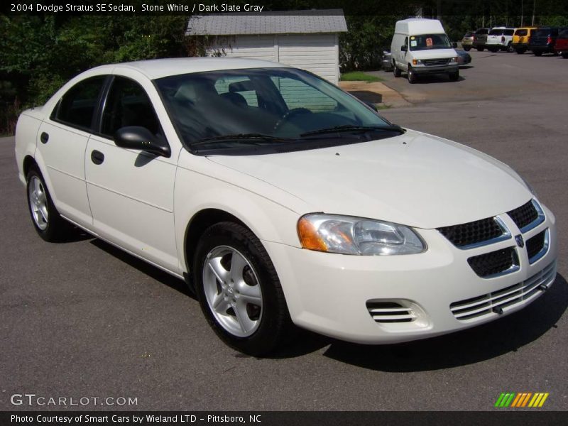 Stone White / Dark Slate Gray 2004 Dodge Stratus SE Sedan