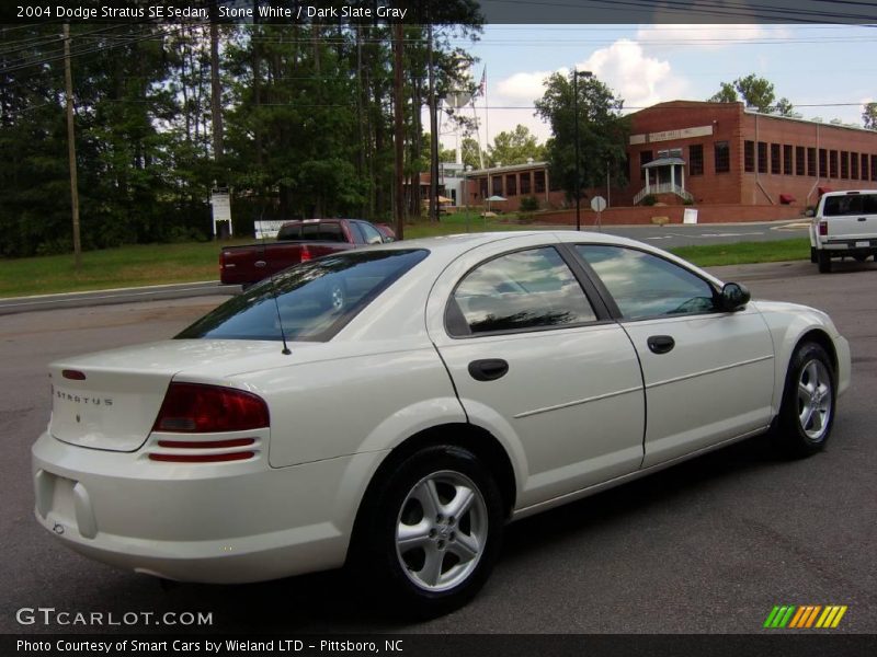 Stone White / Dark Slate Gray 2004 Dodge Stratus SE Sedan