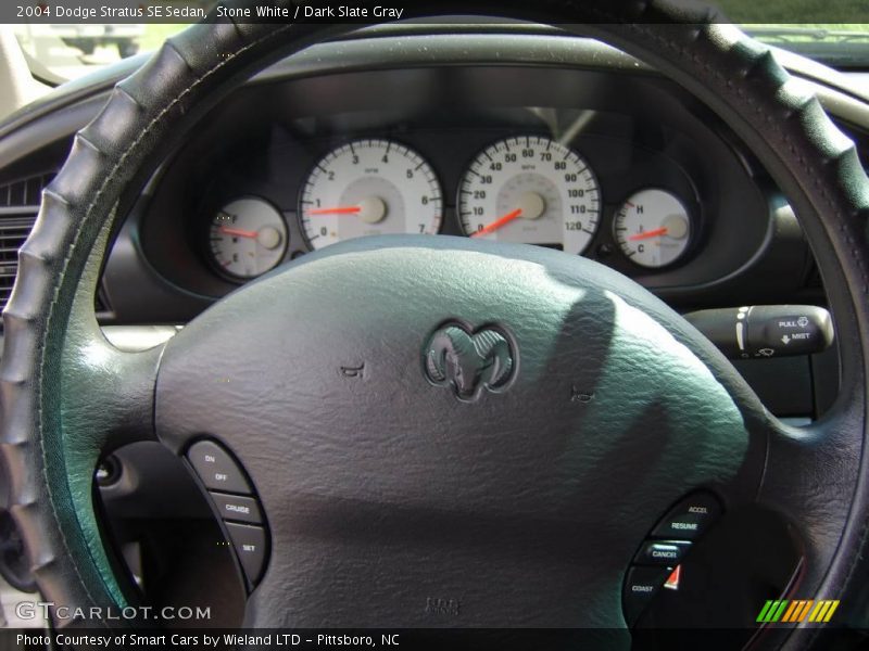 Stone White / Dark Slate Gray 2004 Dodge Stratus SE Sedan