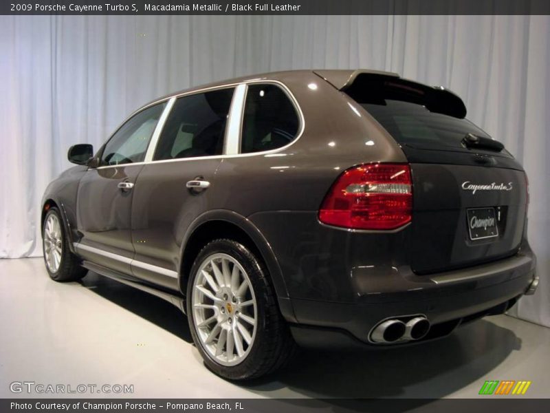 Macadamia Metallic / Black Full Leather 2009 Porsche Cayenne Turbo S