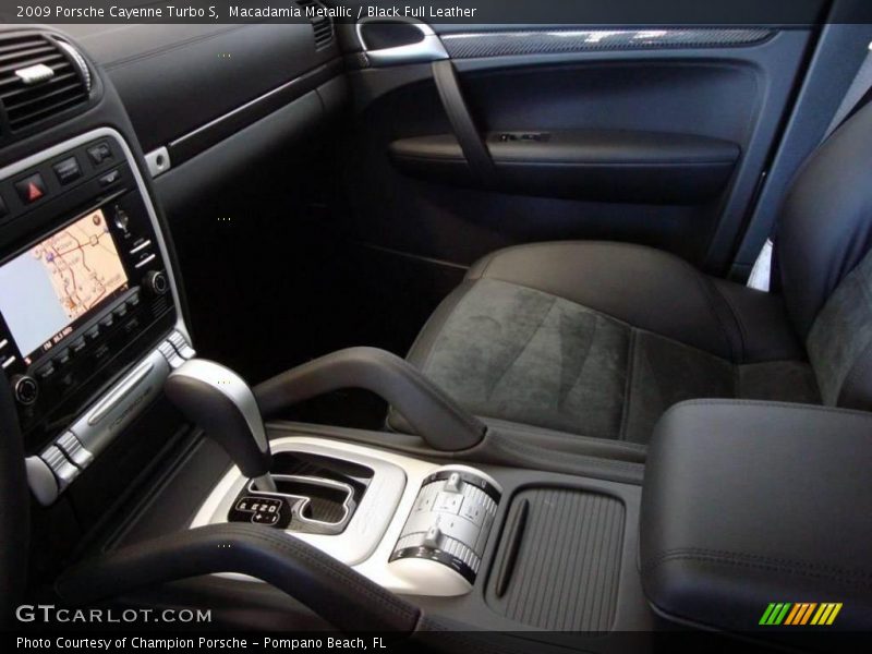 Macadamia Metallic / Black Full Leather 2009 Porsche Cayenne Turbo S