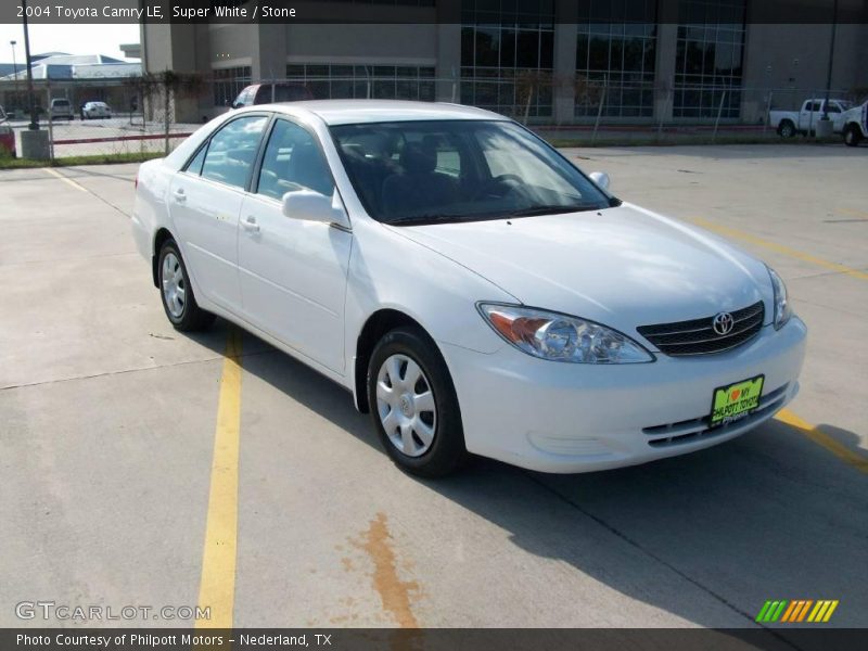 Super White / Stone 2004 Toyota Camry LE