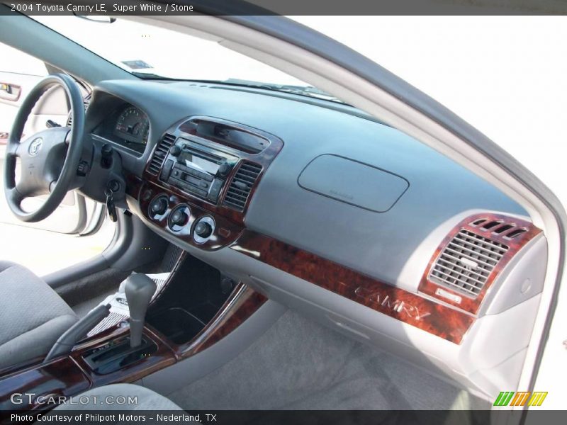 Super White / Stone 2004 Toyota Camry LE