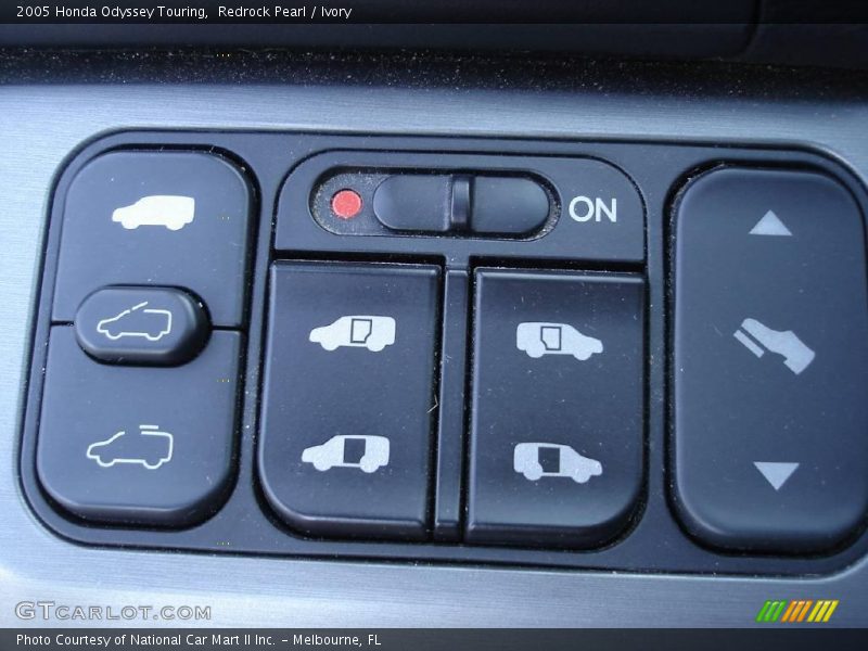 Redrock Pearl / Ivory 2005 Honda Odyssey Touring
