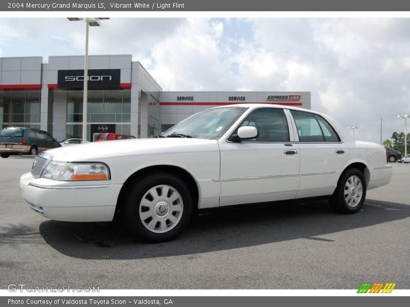 Vibrant White / Light Flint 2004 Mercury Grand Marquis LS