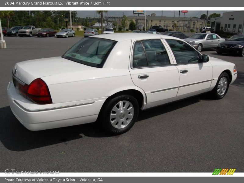 Vibrant White / Light Flint 2004 Mercury Grand Marquis LS