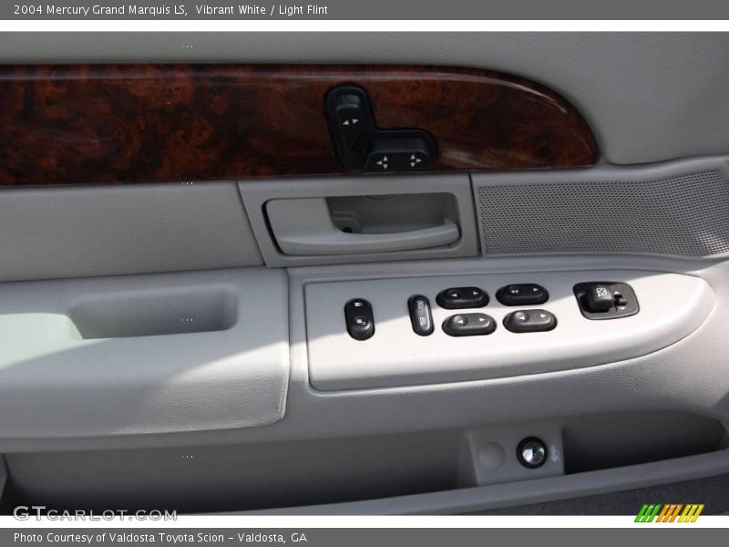 Vibrant White / Light Flint 2004 Mercury Grand Marquis LS