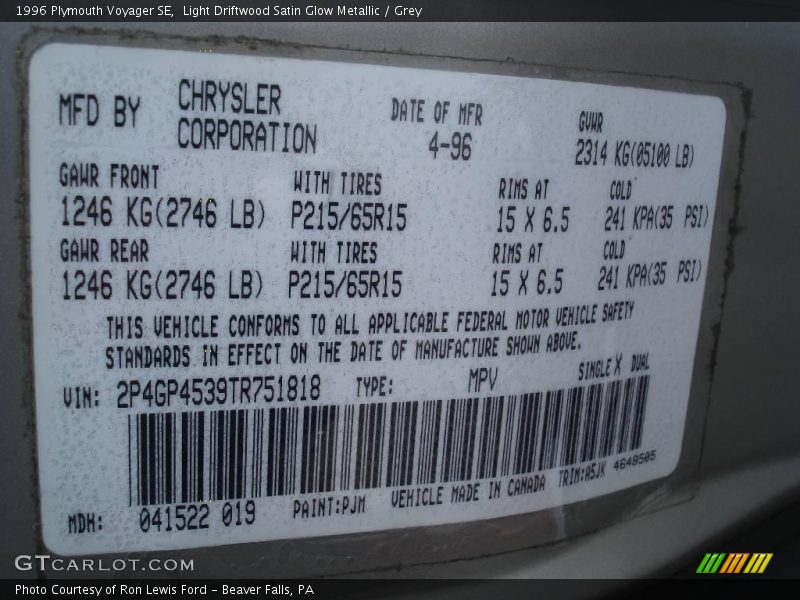 Light Driftwood Satin Glow Metallic / Grey 1996 Plymouth Voyager SE