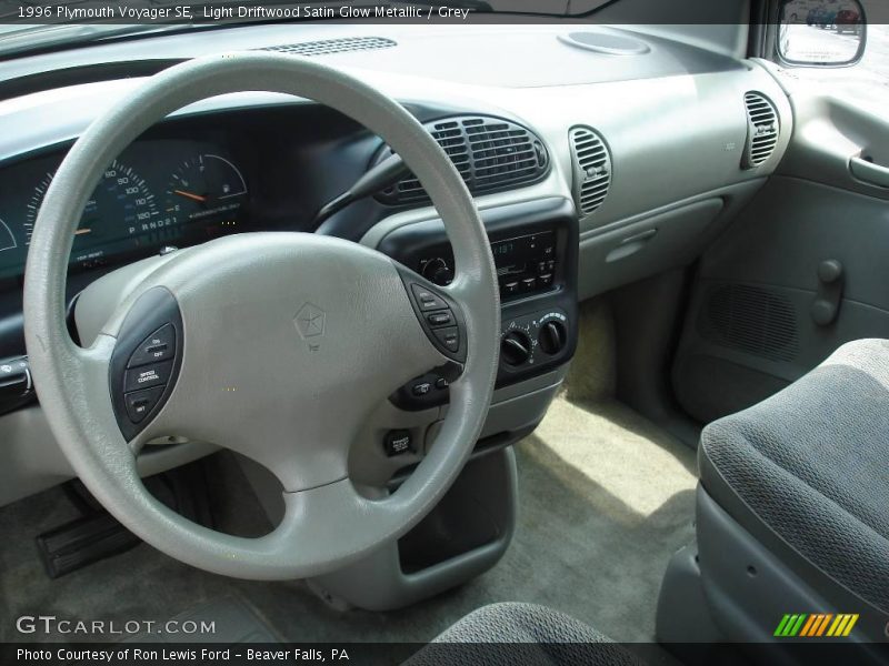 Light Driftwood Satin Glow Metallic / Grey 1996 Plymouth Voyager SE